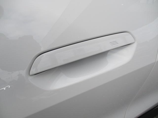 ｉ４ Ｍ５０　ｘＤｒｉｖｅ　１９ＡＷ　全方位カメラ　ＡＣＣ　ＨＵＤワンオナ禁煙　ＬＥＤヘッドライト　オートハイビーム　電動シート・ゲート　アップルカープレイ　ワイヤレスチャージ（15枚目）