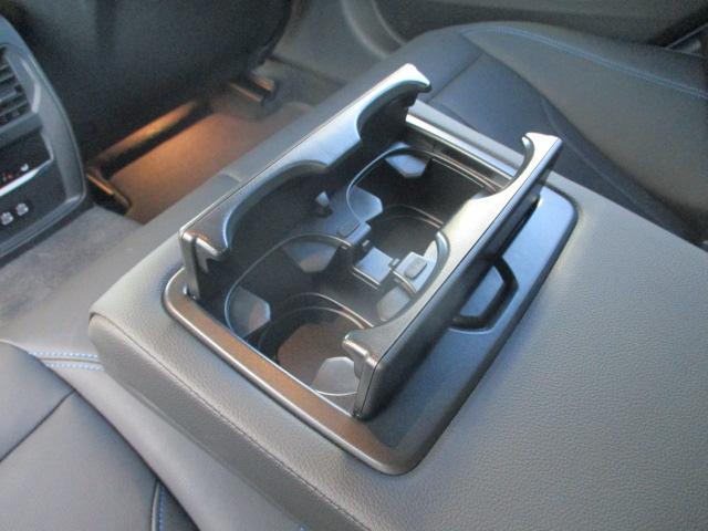 �J�b�v�z���_�[�t���@�����Z���^�[�A�[�����X�g