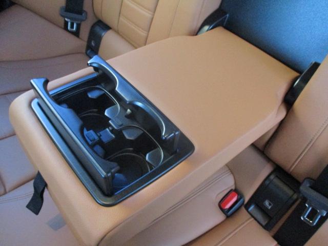 �J�b�v�z���_�[�t���@�����Z���^�[�A�[�����X�g