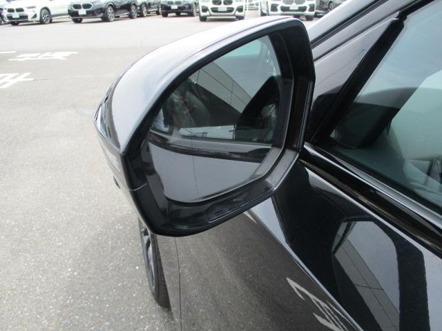 �����hῃh�A�E�~���[