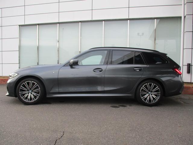 ３シリーズ ３２０ｉツーリング　Ｍスポーツ　１８ＡＷ全方位カメラＡＣＣシートヒーター１オナ　ＬＥＤヘッドライト　オートハイビーム　電動シート・ゲート　アップルカープレイ　ワイヤレスチャージ（6枚目）