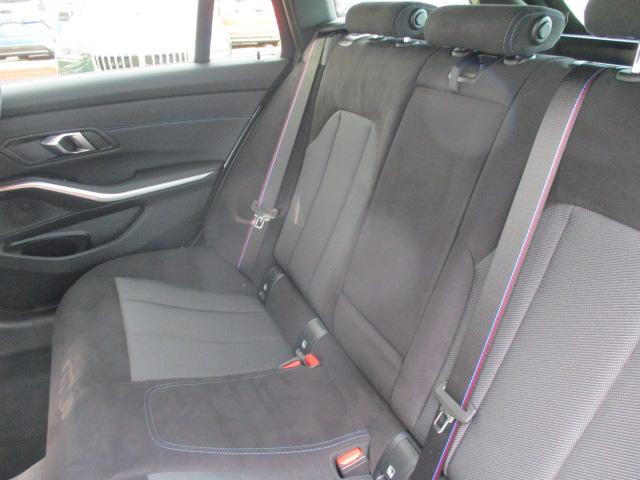 ３シリーズ ３２０ｉツーリング　Ｍスポーツ　１９ＡＷ全方位カメラＡＣＣ　ＨＵＤワンオーナ禁煙　　ＬＥＤヘッドライト　オートハイビーム　電動シート・ゲート　シートヒーター　アップルカープレイ　ワイヤレスチャージ（41枚目）