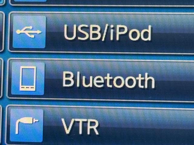 ノート Ｘ　ＤＩＧ－Ｓ　走行３４０１６キロ・ナビ・地デジ・ＣＤ・ＤＶＤ・Ｂｌｕｅｔｏｏｔｈ・Ｂカメラ・プッシュスタート・スマートキー・ＬＥＤライト・ＥＴＣ・ＥＣＯモード・アイドリングストップ・電格ミラー・オートエアコン（18枚目）