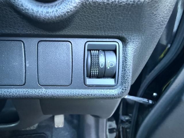 ノート Ｘ　ＤＩＧ－Ｓ　走行３４０１６キロ・ナビ・地デジ・ＣＤ・ＤＶＤ・Ｂｌｕｅｔｏｏｔｈ・Ｂカメラ・プッシュスタート・スマートキー・ＬＥＤライト・ＥＴＣ・ＥＣＯモード・アイドリングストップ・電格ミラー・オートエアコン（29枚目）