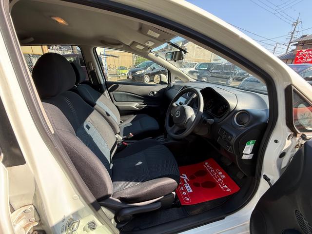 キレイな室内です。タバコの匂い・焦げ穴・シートやぶれもないと思います♪