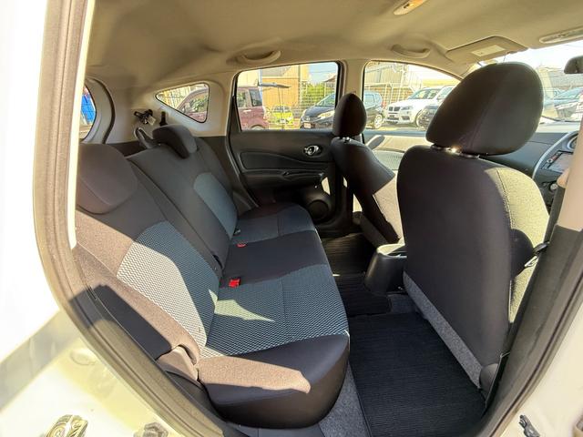 キレイな室内です。タバコの匂い・焦げ穴・シートやぶれもないと思います♪