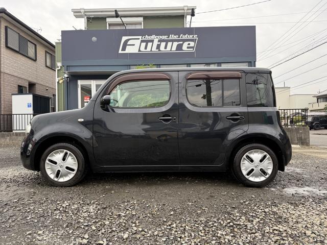 キューブ １５Ｘ　インディゴ＋プラズマ　後期モデル・走行３２１０９キロ・ナビ・地デジ・ＣＤ・ＤＶＤ・Ｂｌｕｅｔｏｏｔｈ・Ｂカメラ・ＬＥＤヘッドライト・レベライザー・プッシュスタート・スマートキー・ＥＴＣ・電格ミラー・ベンチシート・取説（11枚目）