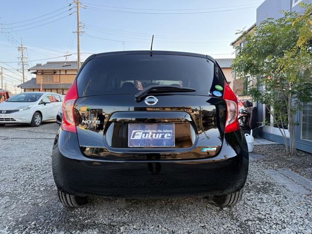 ノート S DIG-S 走行30420キロ・ナビ・地デジ・CD・Bカメラ・前後ドラレコ・ECOモード・プッシュスタート・スマートキーx2個・LEDライト・レベライザー・ETC・オートエアコン・電格ミラー・記録簿・取説(11枚目)