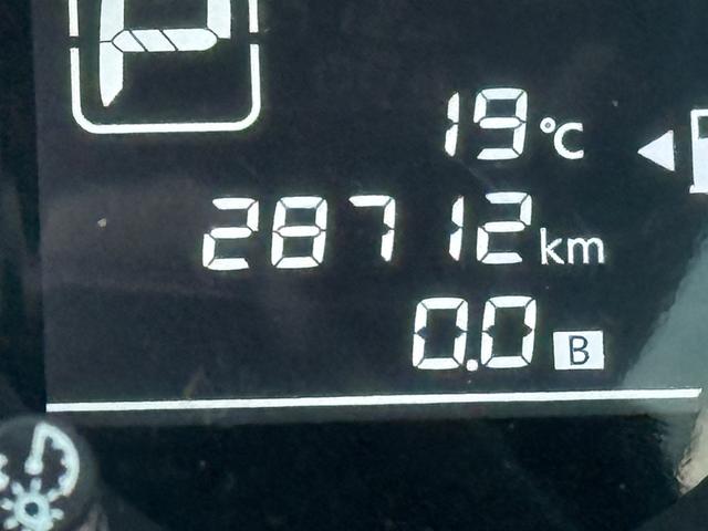 ノート X DIG-S 後期モデル・下取り車・走行28712キロ・ナビ・TV・CD・DVD・Bluetooth・Bカメラ・プッシュスタート・スマートキーx2個・LEDヘッドライト・ETC・ECOモード・記録簿・取説(4枚目)