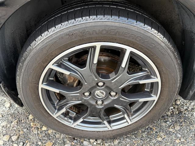 ノート X DIG-S 後期モデル・下取り車・走行28712キロ・ナビ・TV・CD・DVD・Bluetooth・Bカメラ・プッシュスタート・スマートキーx2個・LEDヘッドライト・ETC・ECOモード・記録簿・取説(14枚目)