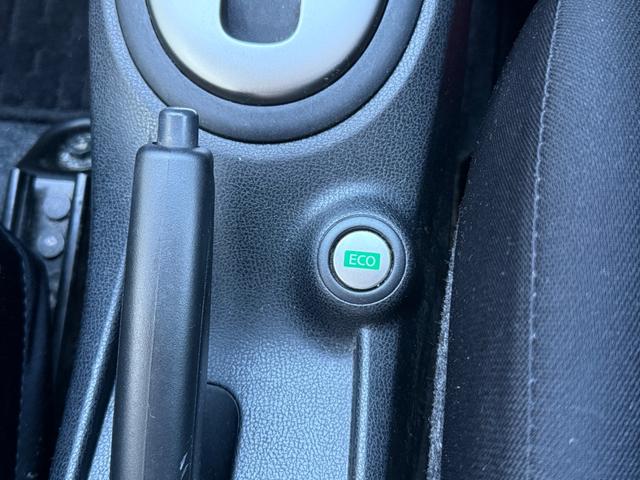 ノート Ｘ　ＤＩＧ－Ｓ　後期モデル・走行２７５９３キロ・ナビ・地デジ・ＣＤ・バックカメラ・アイドリングストップ・プッシュスタート・スマートキーｘ２個・ＥＣＯモード・電格ミラー・ＬＥＤライト・レベライザー・取説・ナビ取説（32枚目）