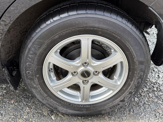 ノート 　後期モデル・ナビ・地デジ・ＣＤ・ＤＶＤ・Ｂｌｕｅｔｏｏｔｈ・Ｂカメラ・全周囲カメラ・アクセル踏み間違い防止装置・軽減ブレーキ・逸脱システム・ＥＳＣ・ＬＥＤライト・プッシュスタート・スマートキー（18枚目）