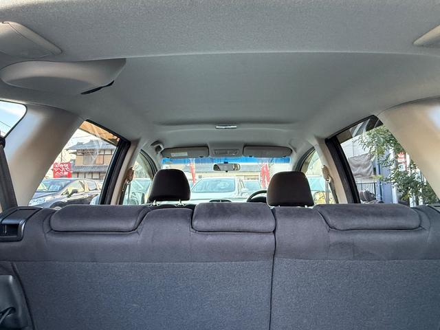 フィット 13G・スマートセレクション ファインスタイル 最終モデル・走行39683キロ・ナビ・地デジ・CD・DVD・Bカメラ・ECOモード・HIDライト・オートライト・スマートキー・ウィンカーミラー・電格ミラー・ETC・オートエアコン・記録簿・取説(27枚目)