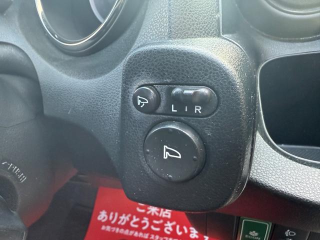 �d�i�~���[���t���Ă���܂��B