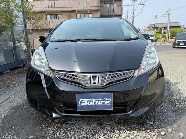 フィット 　走行５７９３７キロ・ナビ・地デジ・ＣＤ・ＤＶＤ・Ｂｌｕｅｔｏｏｔｈ・Ｂカメラ・ドラレコ・ＬＥＤライト・レベライザー・スマートキー・ウィンカーミラー・電格ミラー・ＥＴＣ・ＥＣＯモード・ＰＶガラス（9枚目）