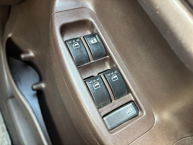 パッソ Ｘ　純正ＳＤナビ　ＥＴＣ車載器　Ｂｌｕｅｔｏｏｔｈオーディオ　ＣＤ再生　地デジＴＶ（35枚目）