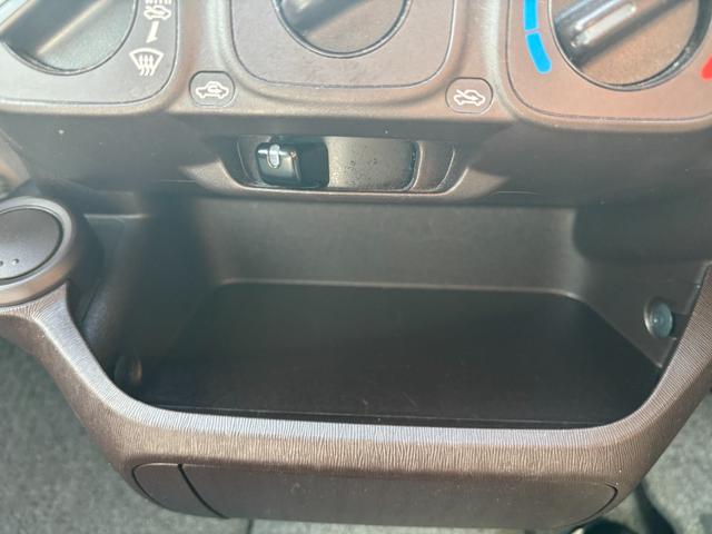 パッソ Ｘ　純正ＳＤナビ　ＥＴＣ車載器　Ｂｌｕｅｔｏｏｔｈオーディオ　ＣＤ再生　地デジＴＶ（43枚目）