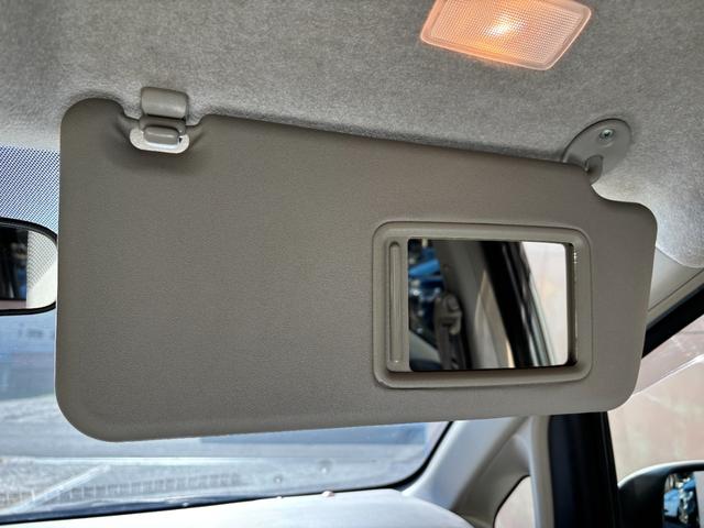 アイシス Ｇ　電動スライドドア　純正ＳＤナビ　バックカメラ　Ｂｌｕｅｔｏｏｔｈオーディオ　ＣＤ再生　ＤＶＤ再生　ＥＴＣ車載器　ＨＩＤヘッドライト　フォグランプ　取説書　スマートキー×２（61枚目）