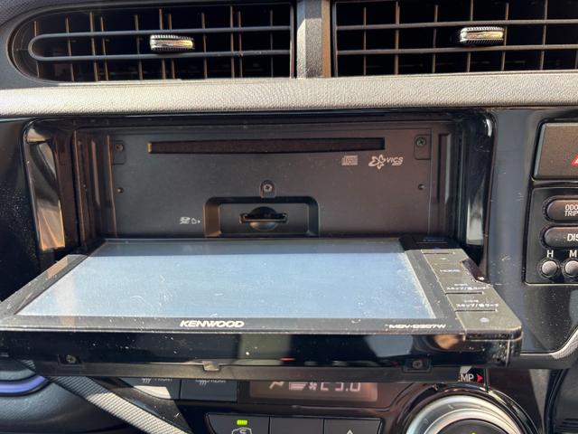 アクア Ｓ　ワンオーナー　禁煙車　スマートキー×２　取説書　保証書　記録簿　ケンウッドＳＤナビ　ＣＤ再生　ＤＶＤ再生　Ｂｌｕｅｔｏｏｔｈオーディオ　ワンセグＴＶ　ＥＴＣ車載器（40枚目）