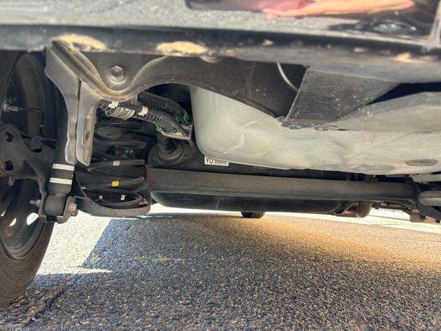 アクア Ｓ　ワンオーナー　禁煙車　スマートキー×２　取説書　保証書　記録簿　ケンウッドＳＤナビ　ＣＤ再生　ＤＶＤ再生　Ｂｌｕｅｔｏｏｔｈオーディオ　ワンセグＴＶ　ＥＴＣ車載器（57枚目）