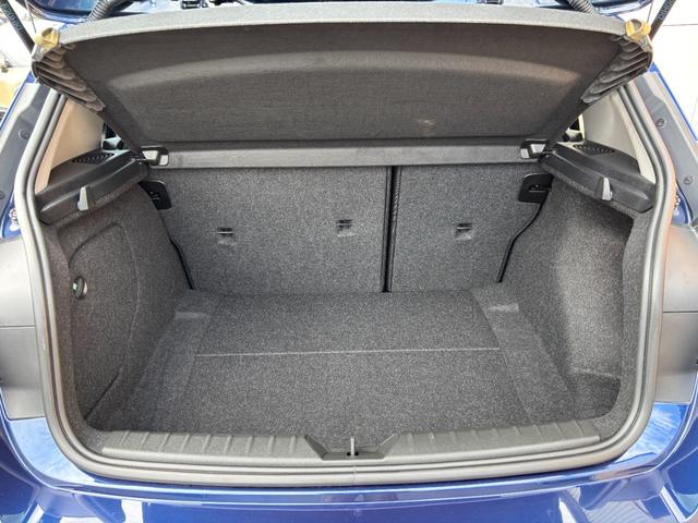 1シリーズ 118d スポーツ 純正HDDナビ Bluetoothオーディオ バックモニター CD再生 DVD再生 ETC車載器 ドライブレコーダー LEDヘッドライト オートライト アイドリングストップ(30枚目)