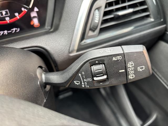 1シリーズ 118d スポーツ 純正HDDナビ Bluetoothオーディオ バックモニター CD再生 DVD再生 ETC車載器 ドライブレコーダー LEDヘッドライト オートライト アイドリングストップ(33枚目)