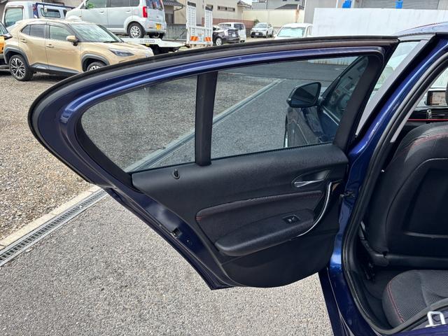 1シリーズ 118d スポーツ 純正HDDナビ Bluetoothオーディオ バックモニター CD再生 DVD再生 ETC車載器 ドライブレコーダー LEDヘッドライト オートライト アイドリングストップ(60枚目)