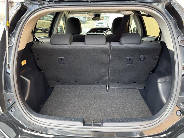 アクア Sスタイルブラック トヨタセーフティーセンス CD再生 スマートキー オートライト(17枚目)