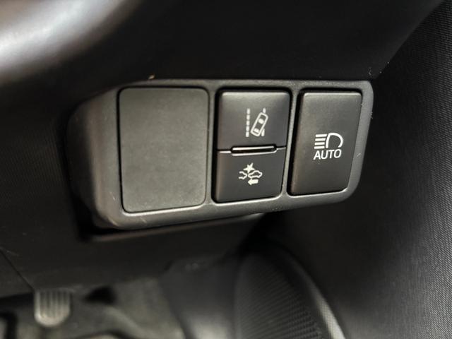 アクア Sスタイルブラック トヨタセーフティーセンス CD再生 スマートキー オートライト(22枚目)