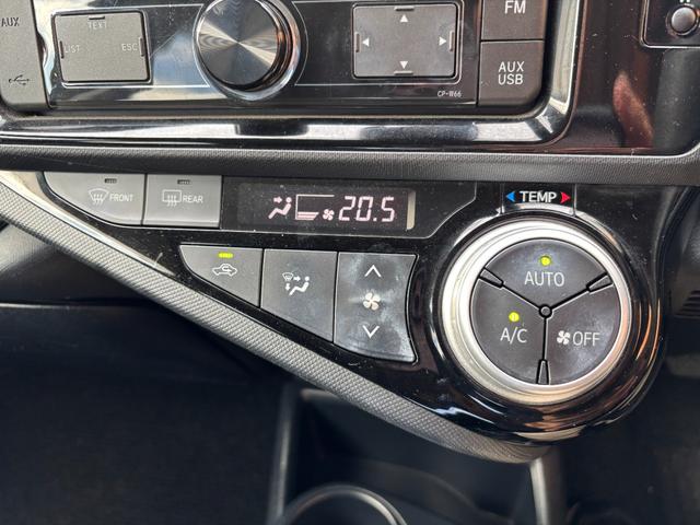 アクア Sスタイルブラック トヨタセーフティーセンス CD再生 スマートキー オートライト(27枚目)