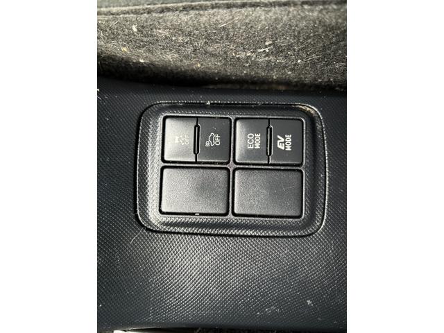 アクア Sスタイルブラック トヨタセーフティーセンス CD再生 スマートキー オートライト(30枚目)