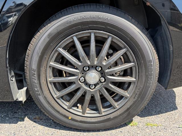 プリウス Ｓ　純正ＳＤナビ　地デジ　フルセグＴＶ　ＴＶキャンセラー付　Ｂｌｕｅｔｏｏｔｈオーディオ　バックモニター　ＥＴＣ車載器　ＨＩＤヘッドライト　フォグ装備　取説書　記録簿　保証書（36枚目）