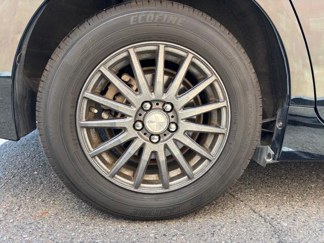 プリウス Ｓ　純正ＳＤナビ　地デジ　フルセグＴＶ　ＴＶキャンセラー付　Ｂｌｕｅｔｏｏｔｈオーディオ　バックモニター　ＥＴＣ車載器　ＨＩＤヘッドライト　フォグ装備　取説書　記録簿　保証書（37枚目）