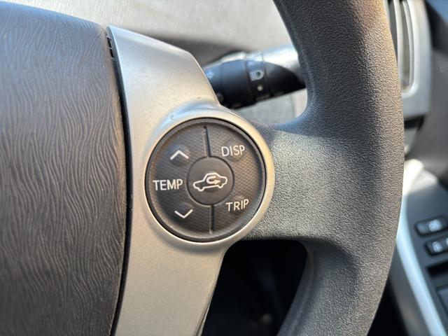 プリウス Ｓ　純正ＳＤナビ　地デジ　フルセグＴＶ　ＴＶキャンセラー付　Ｂｌｕｅｔｏｏｔｈオーディオ　バックモニター　ＥＴＣ車載器　ＨＩＤヘッドライト　フォグ装備　取説書　記録簿　保証書（49枚目）