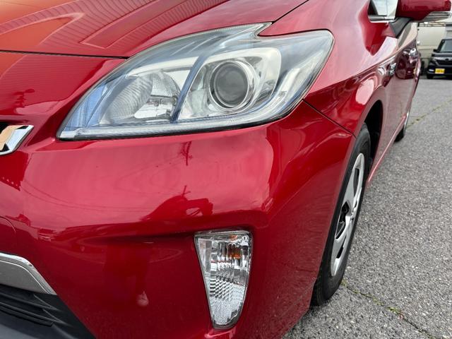 プリウスＰＨＶ Ｓ　充電ケーブル付き！！　純正ＳＤナビ　バックモニター　地デジＴＶ　ＢＴオーディオ　ＥＴＣ車載器　ＨＩＤヘッドライト　ヒートシーター　キーレス　スマートキー×２　取説書（7枚目）