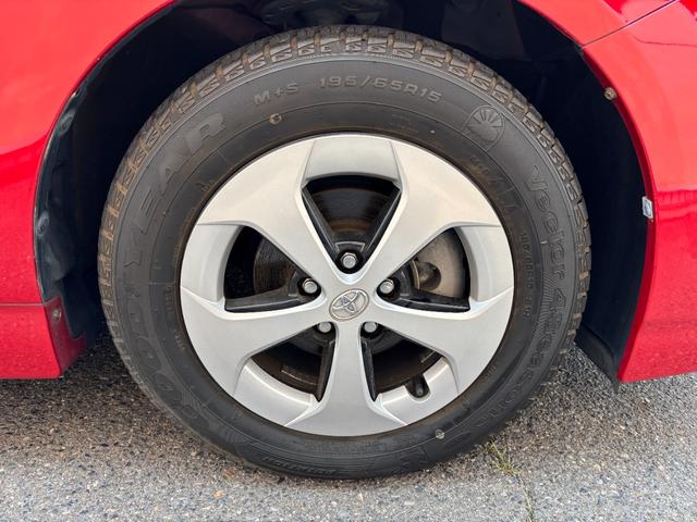 プリウスＰＨＶ Ｓ　充電ケーブル付き！！　純正ＳＤナビ　バックモニター　地デジＴＶ　ＢＴオーディオ　ＥＴＣ車載器　ＨＩＤヘッドライト　ヒートシーター　キーレス　スマートキー×２　取説書（13枚目）