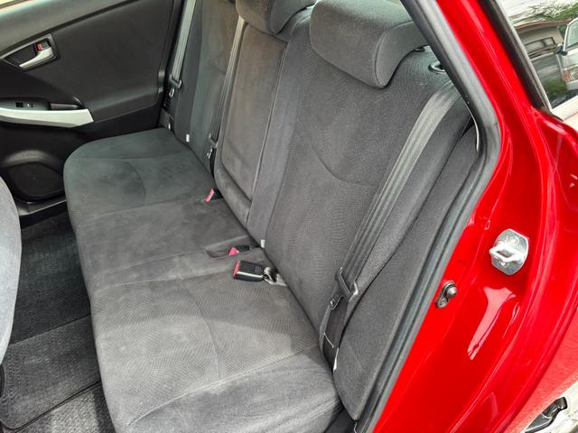 プリウスＰＨＶ Ｓ　充電ケーブル付き！！　純正ＳＤナビ　バックモニター　地デジＴＶ　ＢＴオーディオ　ＥＴＣ車載器　ＨＩＤヘッドライト　ヒートシーター　キーレス　スマートキー×２　取説書（20枚目）