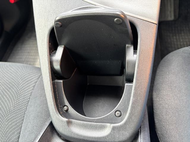 プリウスＰＨＶ Ｓ　充電ケーブル付き！！　純正ＳＤナビ　バックモニター　地デジＴＶ　ＢＴオーディオ　ＥＴＣ車載器　ＨＩＤヘッドライト　ヒートシーター　キーレス　スマートキー×２　取説書（42枚目）