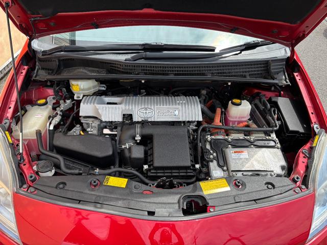 プリウスＰＨＶ Ｓ　充電ケーブル付き！！　純正ＳＤナビ　バックモニター　地デジＴＶ　ＢＴオーディオ　ＥＴＣ車載器　ＨＩＤヘッドライト　ヒートシーター　キーレス　スマートキー×２　取説書（61枚目）