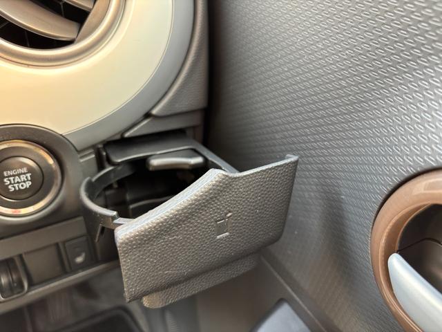 アルトラパン リミテッド (点検整備/車検2年/保証付き)(実走行63,800キロ)(ETC車載器)(スマートキー・プッシュスタート)(シートヒーター)(CD再生)(電動格納ドアミラー)(ベンチシート)(車輛取説)(34枚目)