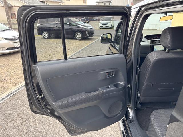 ｂＢ Ｓ　煌　１１スピーカーサラウンドシステム　純正イルミネーション　ＳＤナビ　バックカメラ　Ｂｌｕｅｔｏｏｔｈオーディオ　ＣＤ再生　ＤＶＤ再生　地デジ　フルセグＴＶ　ＥＴＣ車載器　ＨＩＤヘッドライト　革ハンドル（65枚目）