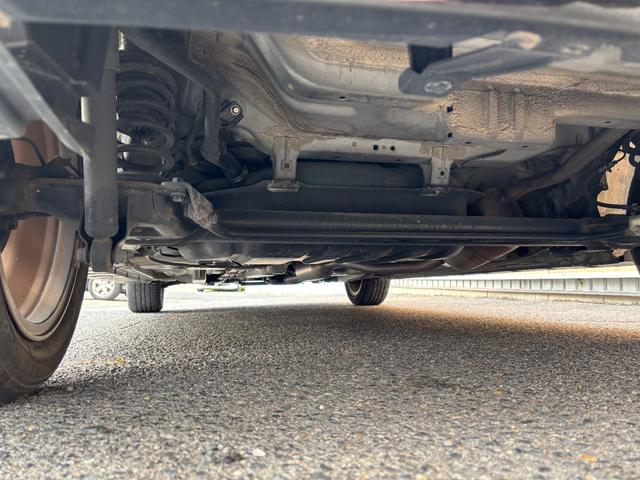 ｂＢ Ｓ　煌　１１スピーカーサラウンドシステム　純正イルミネーション　ＳＤナビ　バックカメラ　Ｂｌｕｅｔｏｏｔｈオーディオ　ＣＤ再生　ＤＶＤ再生　地デジ　フルセグＴＶ　ＥＴＣ車載器　ＨＩＤヘッドライト　革ハンドル（68枚目）