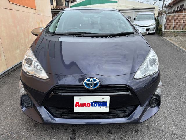 アクア Ｇブラックソフトレザーセレクション　純正ＳＤナビ　Ｂｌｕｅｔｏｏｔｈオーディオバック　モニター　地デジ　フルセグＴＶ　ＣＤ再生　ＤＶＤ再生　ＥＴＣ車載器　スマートキー×２　１６インチ社外アルミホイール（7枚目）