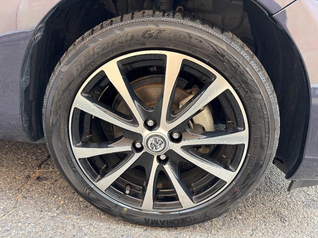 アクア Ｇブラックソフトレザーセレクション　純正ＳＤナビ　Ｂｌｕｅｔｏｏｔｈオーディオバック　モニター　地デジ　フルセグＴＶ　ＣＤ再生　ＤＶＤ再生　ＥＴＣ車載器　スマートキー×２　１６インチ社外アルミホイール（18枚目）