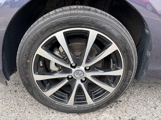 アクア Ｇブラックソフトレザーセレクション　純正ＳＤナビ　Ｂｌｕｅｔｏｏｔｈオーディオバック　モニター　地デジ　フルセグＴＶ　ＣＤ再生　ＤＶＤ再生　ＥＴＣ車載器　スマートキー×２　１６インチ社外アルミホイール（19枚目）