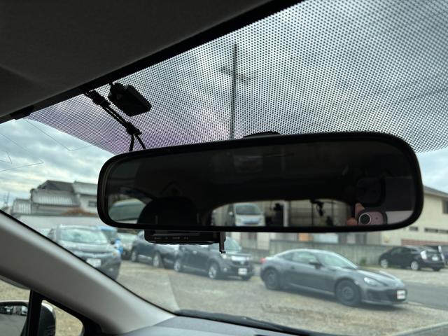 アクア Ｇブラックソフトレザーセレクション　純正ＳＤナビ　Ｂｌｕｅｔｏｏｔｈオーディオバック　モニター　地デジ　フルセグＴＶ　ＣＤ再生　ＤＶＤ再生　ＥＴＣ車載器　スマートキー×２　１６インチ社外アルミホイール（62枚目）