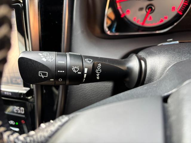 ハリアー エレガンス　Ｇ’ｓ　ワンオーナー　当店買取車両　専用エアロ　アルミホイール　９インチＳＤナビ　地デジ　フルセグ　Ｂｌｕｅｔｏｏｔｈオーディオ　バックモニター　ＣＤ　ＤＶＤ再生　ＥＴＣ車載器　スマートキー×２（38枚目）