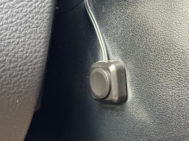 ハリアー エレガンス　Ｇ’ｓ　ワンオーナー　当店買取車両　専用エアロ　アルミホイール　９インチＳＤナビ　地デジ　フルセグ　Ｂｌｕｅｔｏｏｔｈオーディオ　バックモニター　ＣＤ　ＤＶＤ再生　ＥＴＣ車載器　スマートキー×２（45枚目）