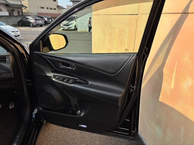 ハリアー エレガンス　Ｇ’ｓ　ワンオーナー　当店買取車両　専用エアロ　アルミホイール　９インチＳＤナビ　地デジ　フルセグ　Ｂｌｕｅｔｏｏｔｈオーディオ　バックモニター　ＣＤ　ＤＶＤ再生　ＥＴＣ車載器　スマートキー×２（60枚目）