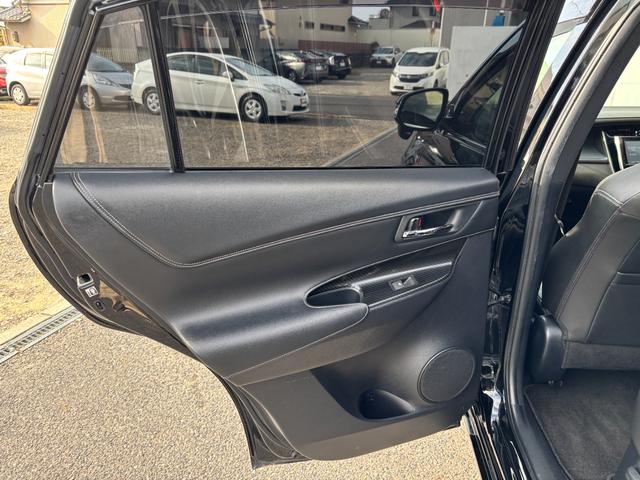 ハリアー エレガンス　Ｇ’ｓ　ワンオーナー　当店買取車両　専用エアロ　アルミホイール　９インチＳＤナビ　地デジ　フルセグ　Ｂｌｕｅｔｏｏｔｈオーディオ　バックモニター　ＣＤ　ＤＶＤ再生　ＥＴＣ車載器　スマートキー×２（62枚目）